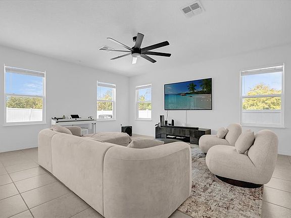 2nd image of 4432 DESERT ROSE AVENUE