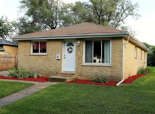 113 W Rozanne Dr, Addison, IL 60101