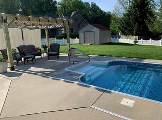 1163 Watertree Rd, Terre Haute, IN 47803