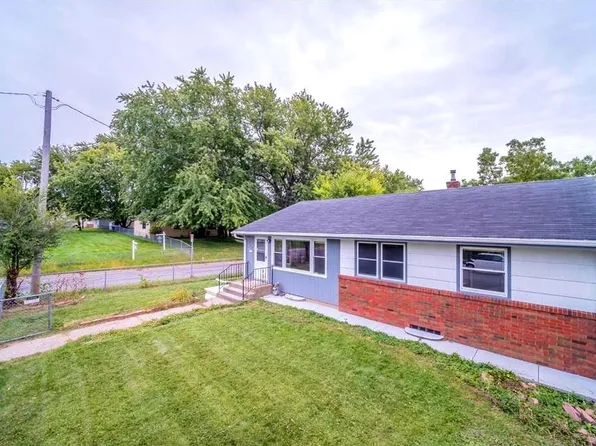 1744 Hyacinth Ave E, Saint Paul, MN 55106