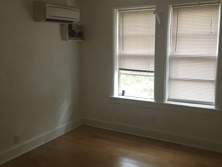 711 East 37th St — Photo 10