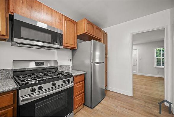 1st image of 7706 Hollywood Blvd APT 5