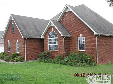 2nd image of 1408 Teresa Ln
