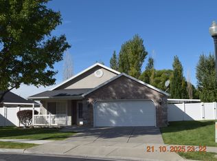 2517 N Dorchester Ave, Harrisville, UT 84414