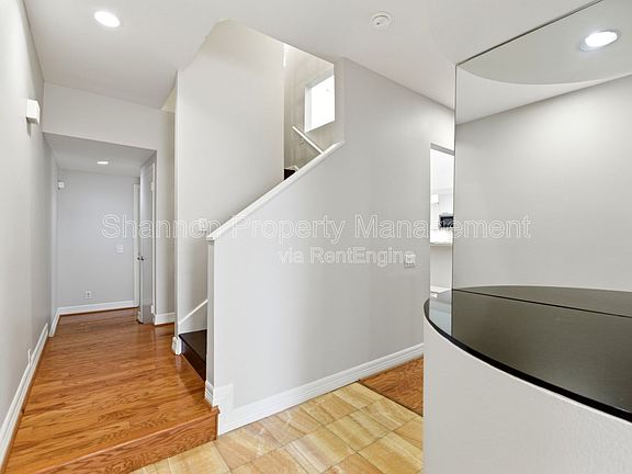 5th image of 4004 Montrose Blvd APT 43C