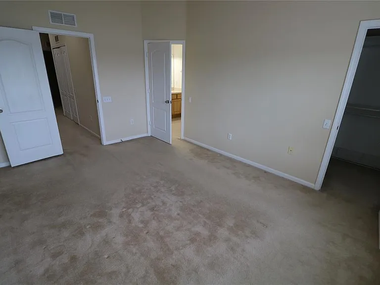 4866 Pond Ridge Dr — Photo 26