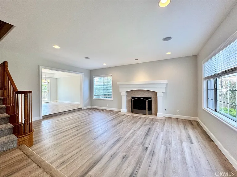 22511 Peartree — Photo 5