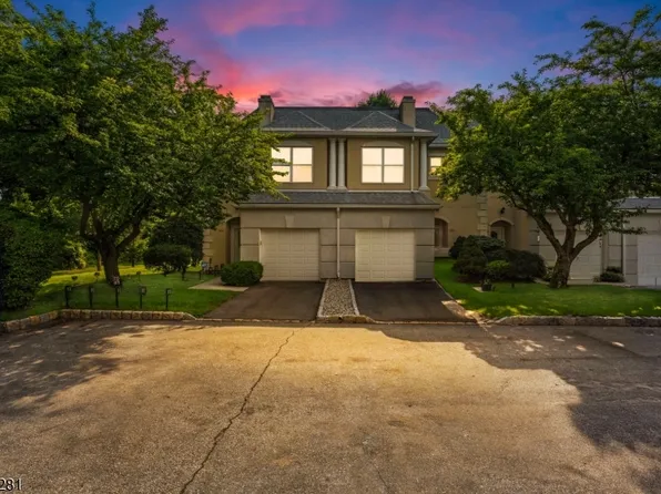 8312 Brittany Dr, Wayne Twp., NJ 07470