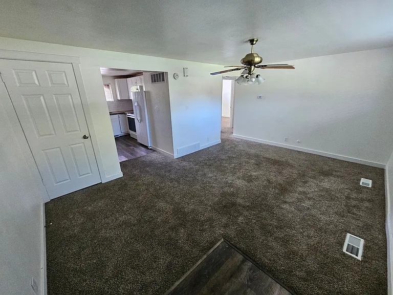 580 S 470 E #1 — Photo 2