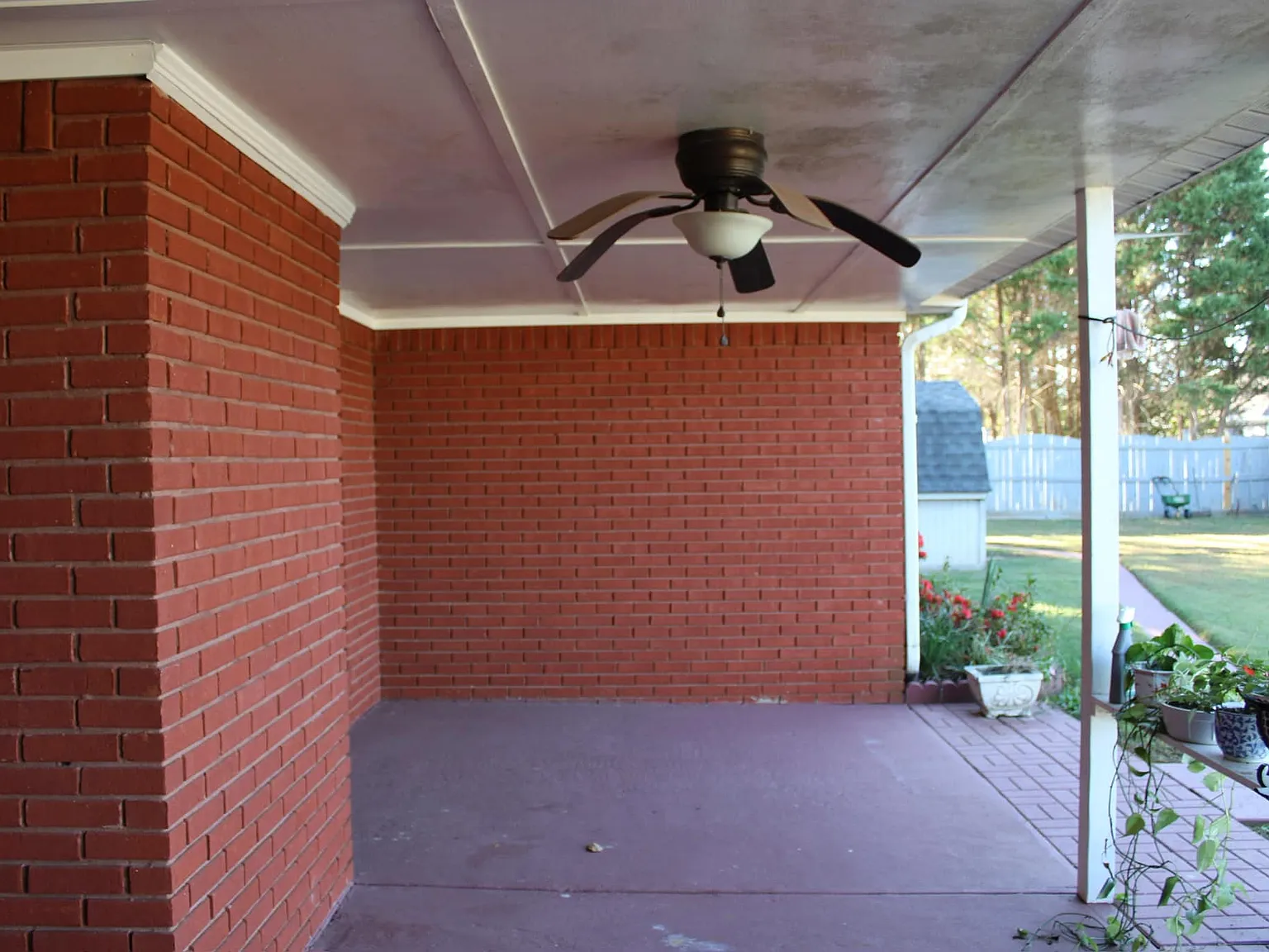 3 bed, 1896 sqft, $1,940 — Photo 3