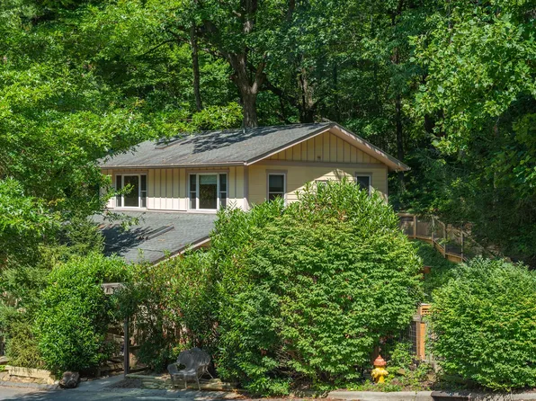 38 Spring Cove Rd, Asheville, NC 28804