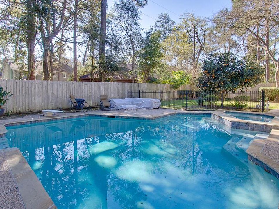1st image of 12811 Highland Hills Dr