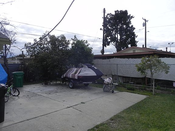 3rd image of 4705 Kenmore Ave