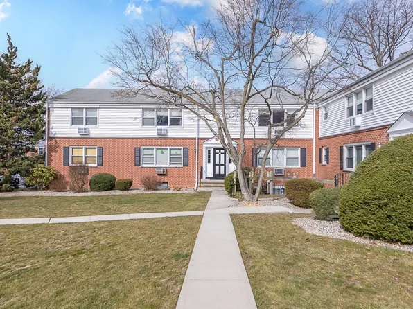 33 Bon Aire Cir APT 8204, Suffern, NY 10901