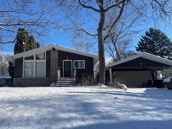 6020 North Park ROAD, Glendale, WI 53217