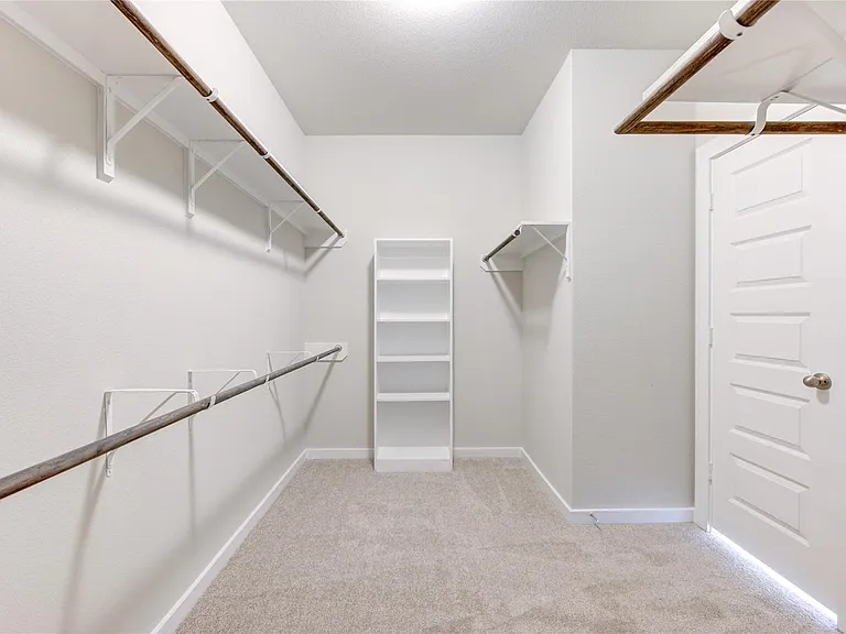 2623 Finley Ln — Photo 27