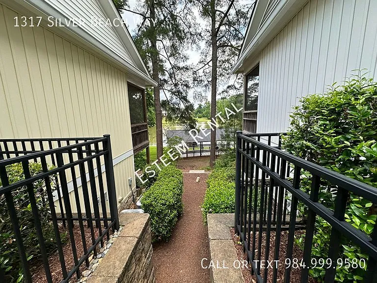 1317 Silver Beach Way — Photo 5