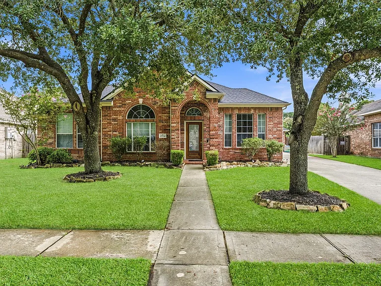 27730 Geneva Hills Ln — Photo 4