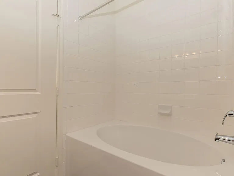 McKinney Falls Apartments — Photo 52