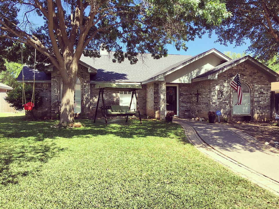 1st image of 4837 Royal Oak Dr