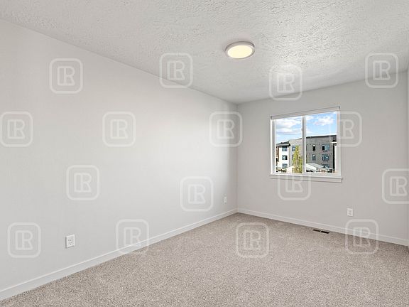 4th image of 220 S Woodlawn Ln #1