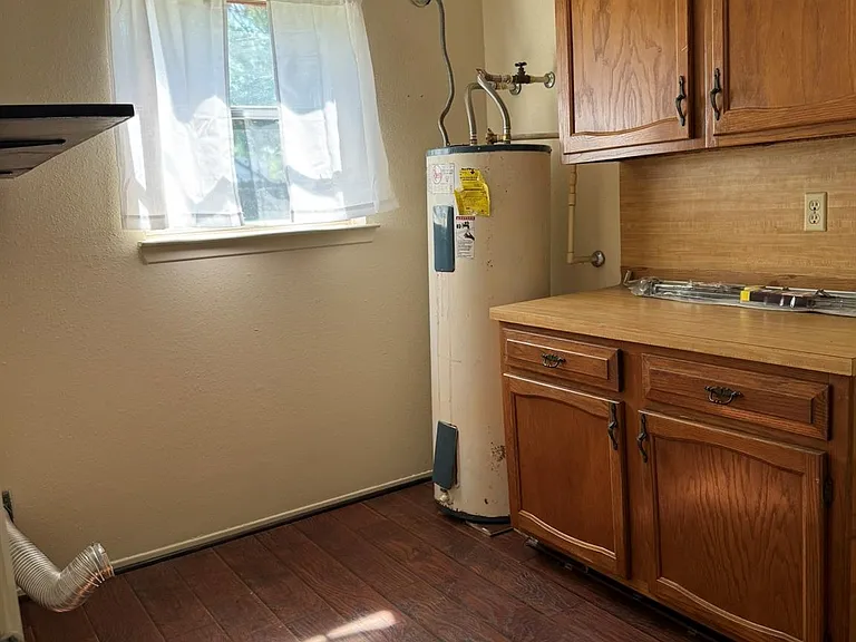 5614 Country Green St — Photo 16