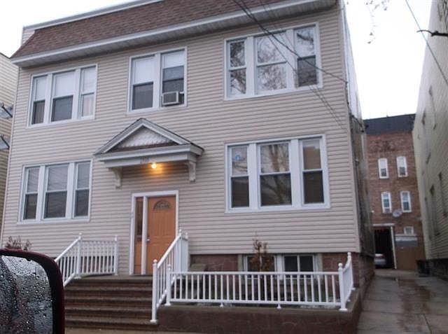 1st image of 268 Lexington Ave #1L