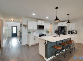 109 Wyatt Miles Ln, Toney, AL 35773