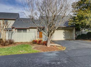 222 Shaker Ln, Forest, VA 24551