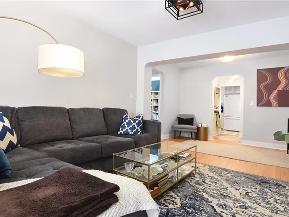 821 Bronx River Road #3G, Bronxville, NY 10708