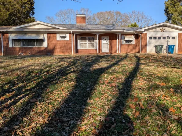 204 Morlan Park Rd, Salisbury, NC 28146