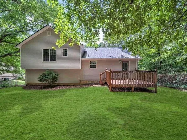 485 Waters Rd, Hiram, GA 30141