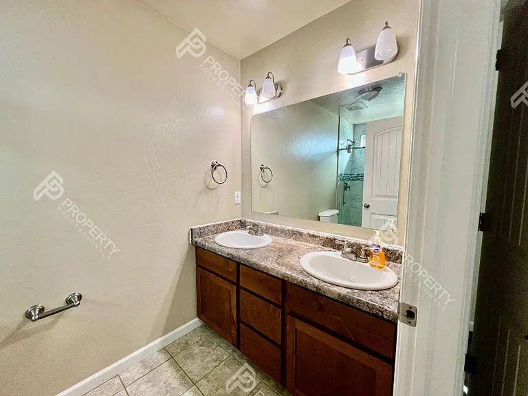 358 Grullo Ln — Photo 10