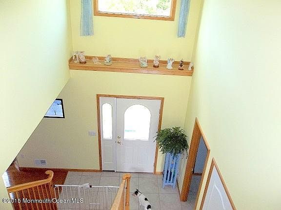 4th image of 111 Admiral Ave