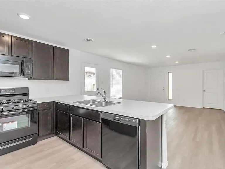 27003 Winward Creek Trl — Photo 8