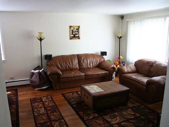 3rd image of 7219 Park Ave