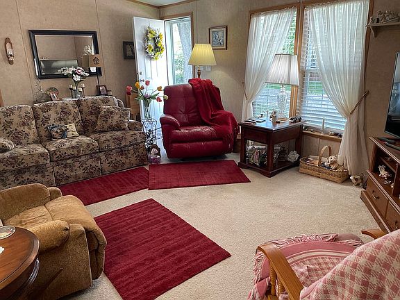 5th image of 3342 Glendale Cir