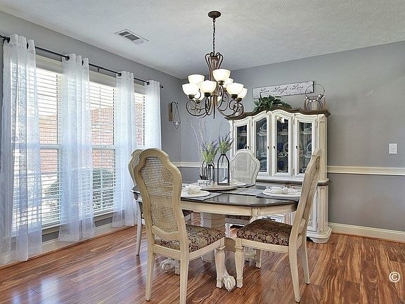 5th image of 8062 Garrett Pines Dr