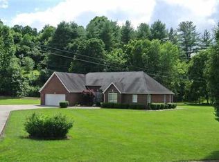 3216 Carriage Hill Ct, Catlettsburg, KY 41129