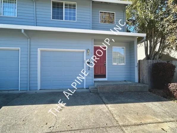 3909 SW Pinewood Way, Beaverton, OR 97078