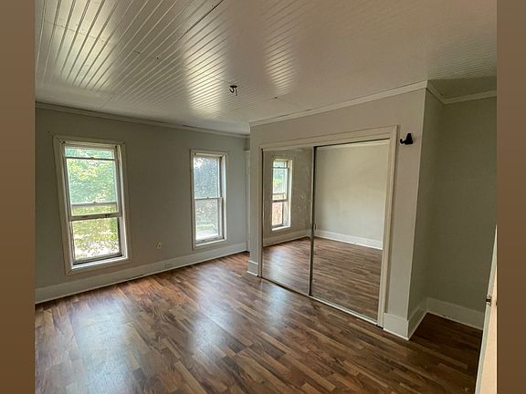 3rd image of 125 Carrier St NE #2