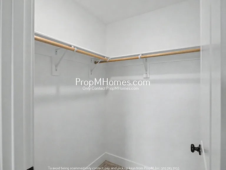 3544 SW Tegart Ln — Photo 16