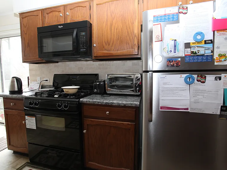 1245 N Regency Dr — Photo 7