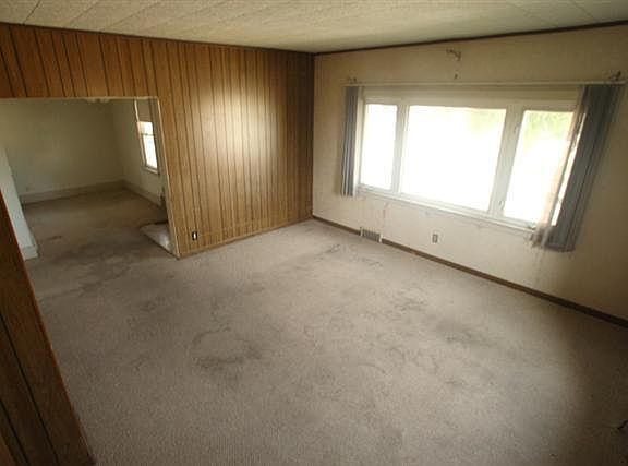 4th image of 1805 Bell Ave