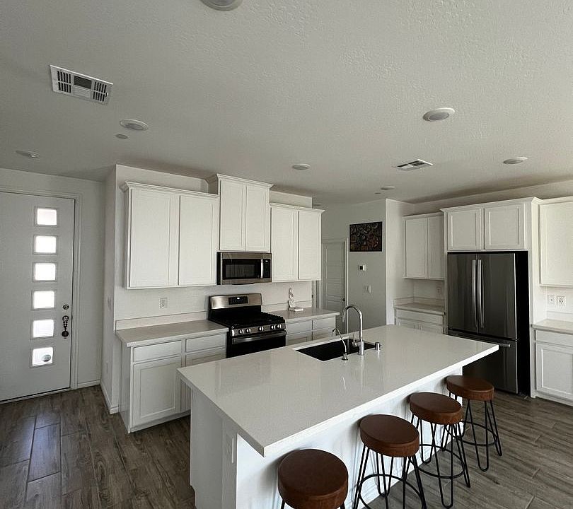 1st image of 9763 Mojave Mountain St