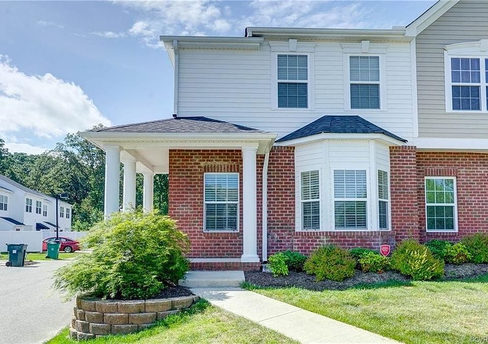1st image of 7447 Pebble Lake Dr