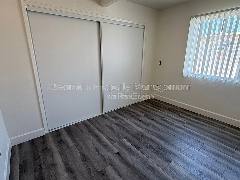 1221 Villa St #A — Photo 9