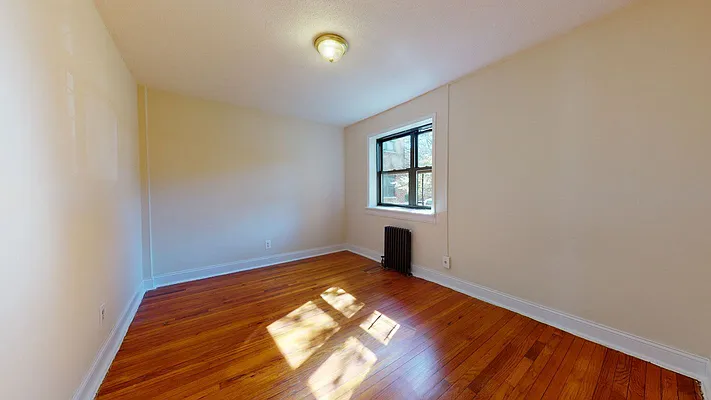 Rented by Revona Properties | media 10