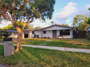 850 NE 182nd Ter, North Miami Beach, FL 33162