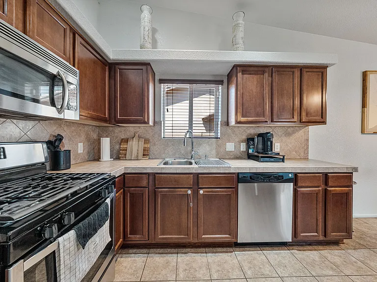 11569 E 24th Ln — Photo 12